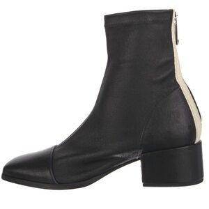 Nomasei supple Italian black leather with cream stripe accent. Size 38